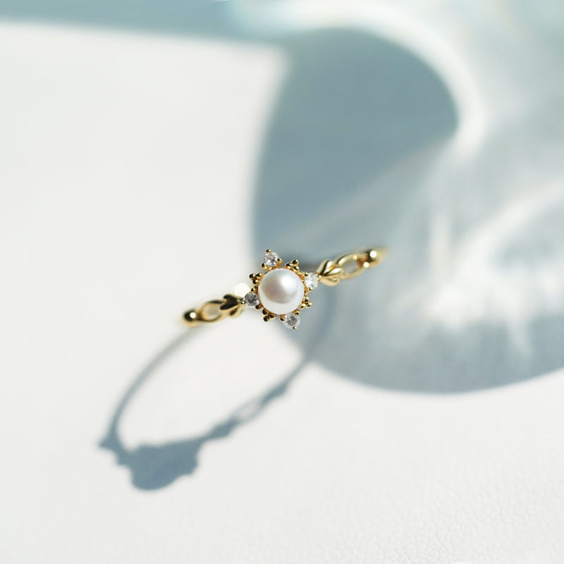 Victoria Pearl Crush Ring