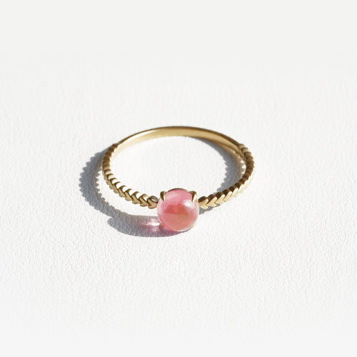 Victoria Peach Dew Ring