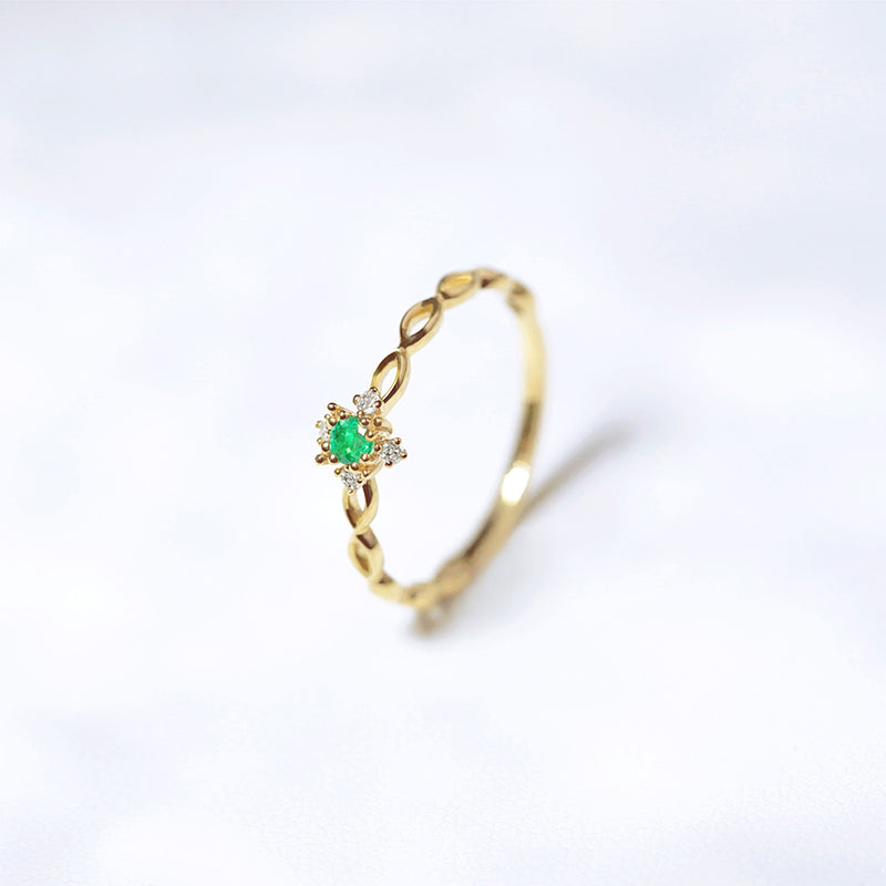 Victoria Green Gaze Ring