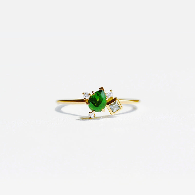 Victoria Green Leaf Ring