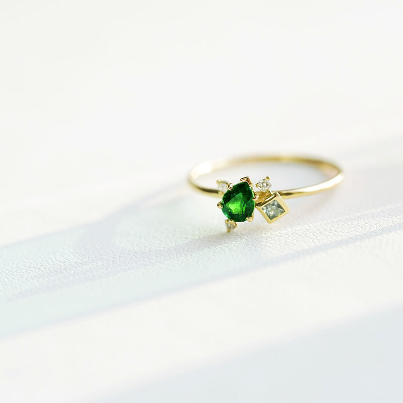 Victoria Green Leaf Ring