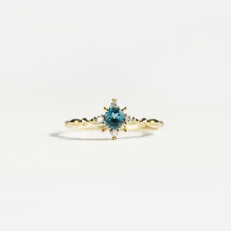 Victoria Comet Ring